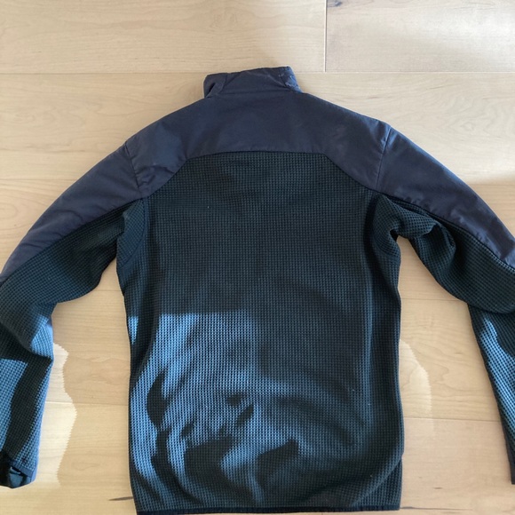 M’s Patagonia Nano-Air Hybrid Jacket - Picture 5 of 10